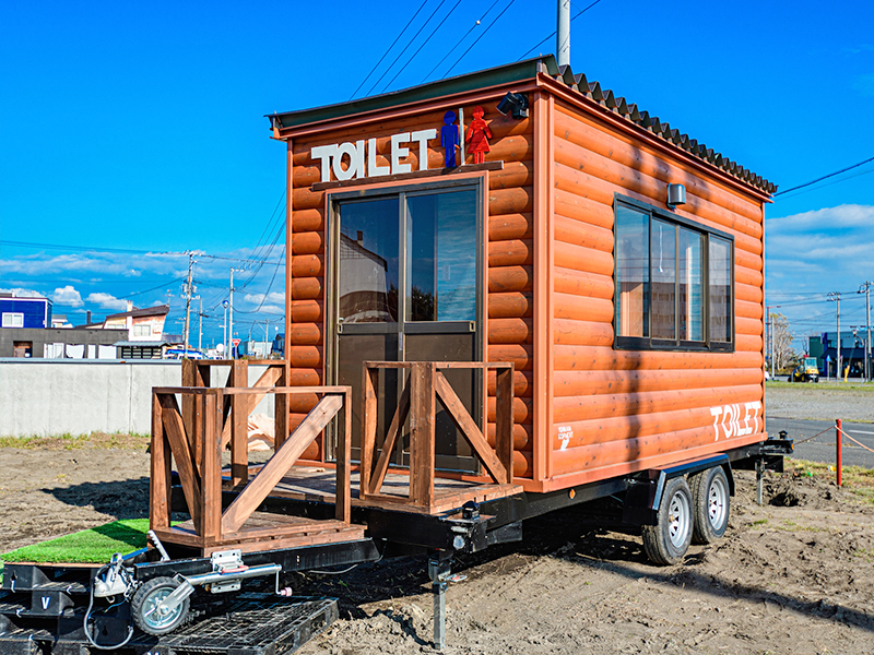 トイレトレーラー